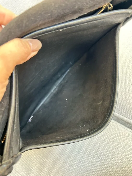 Vintage Coach Black Leather Crossbody Saddle Bag with Gold Hardware - Picture 9 of 12